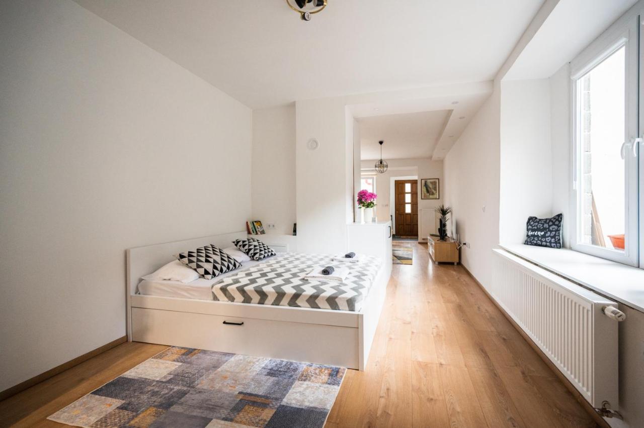 Modern Studio Apartment In The Old Town 사라예보 외부 사진